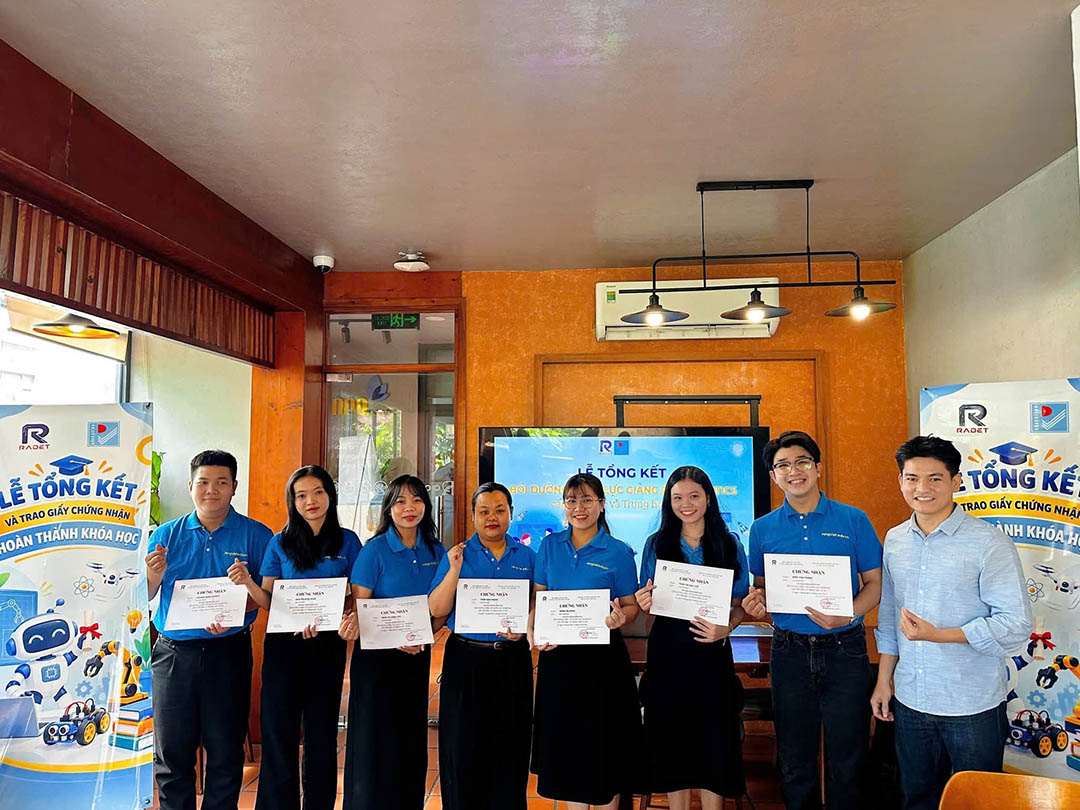 khoa hoc boi duong nang luc giang day robotics 3